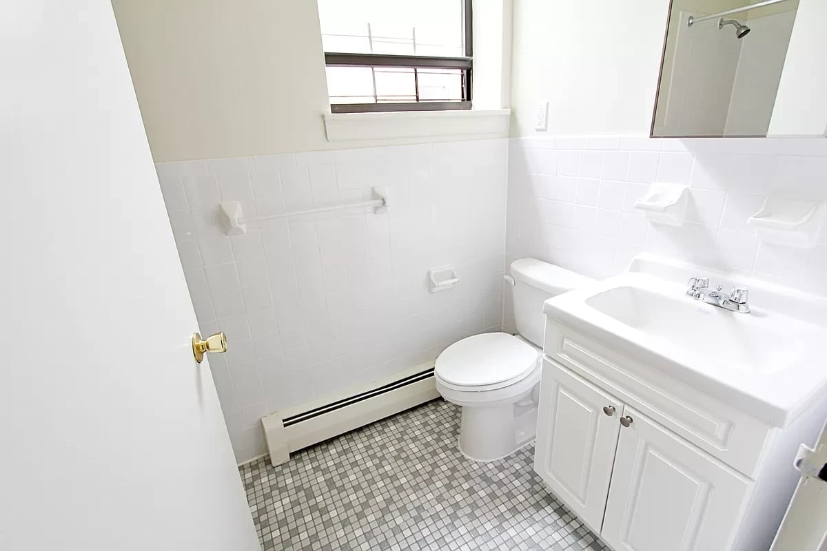 111 Tudor Place Unit: 6E