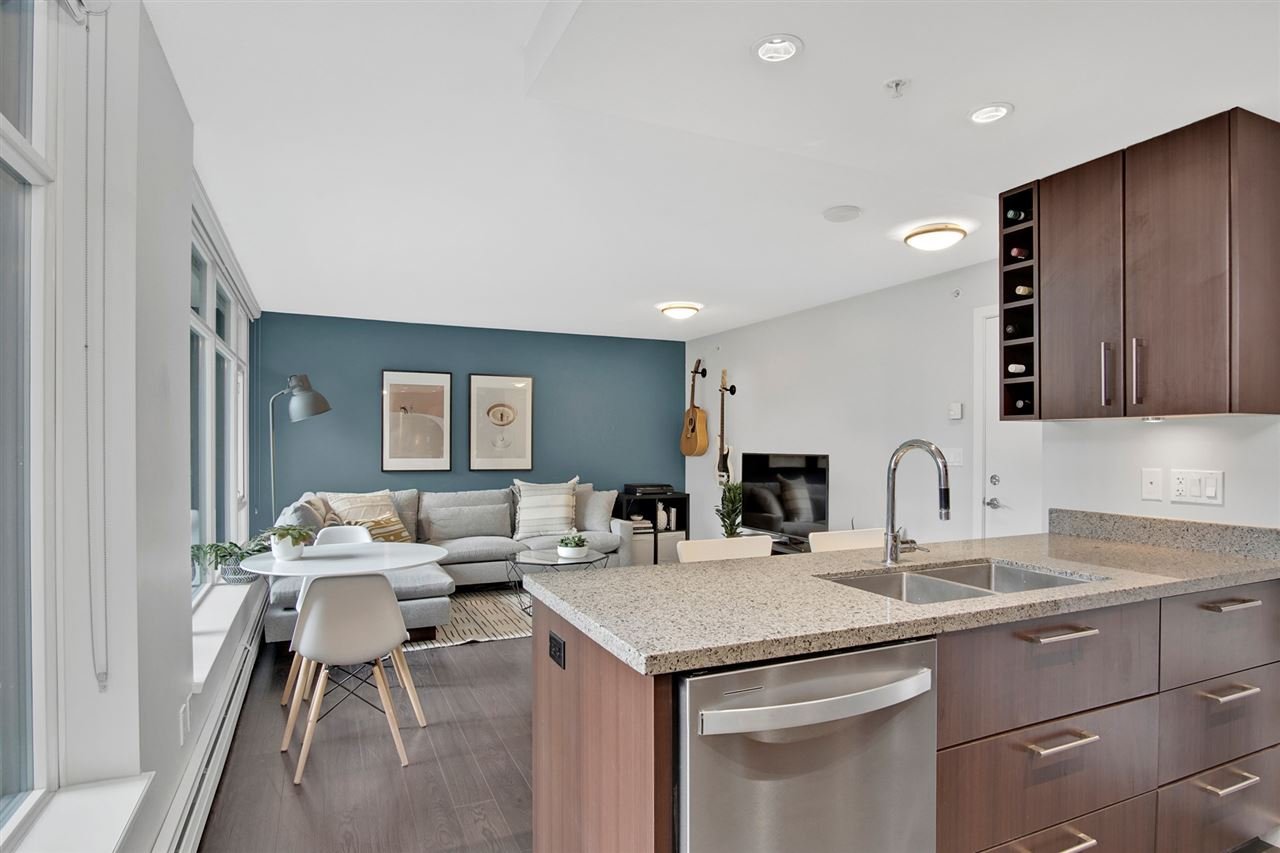 312-1708 Columbia St