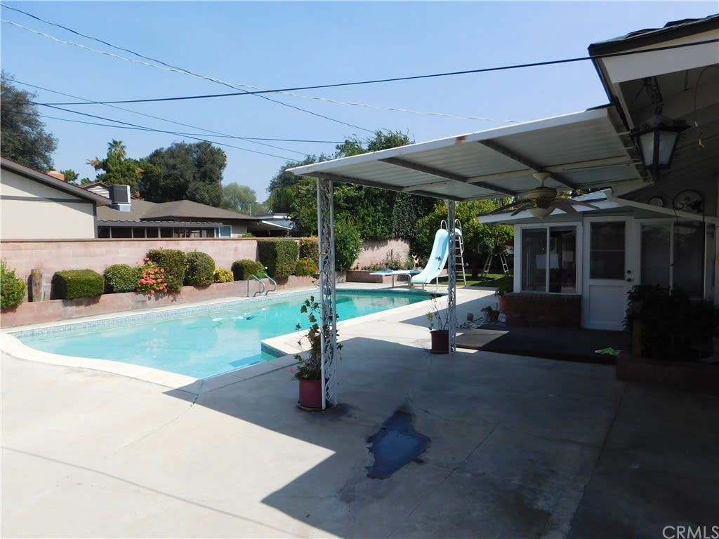 2831 Miguel Street