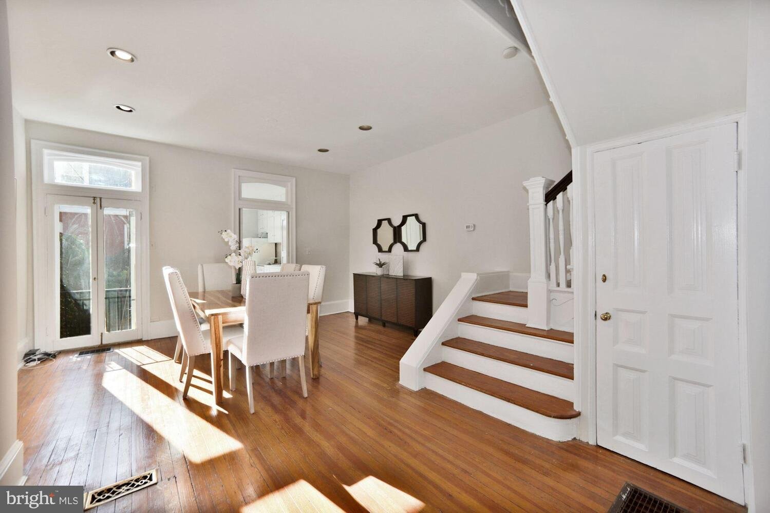 3148 Q St NW