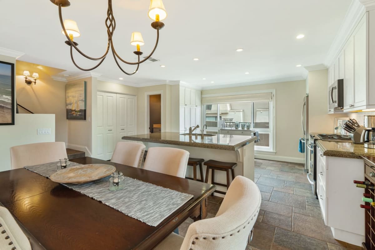 769 Ocean Surf Dr