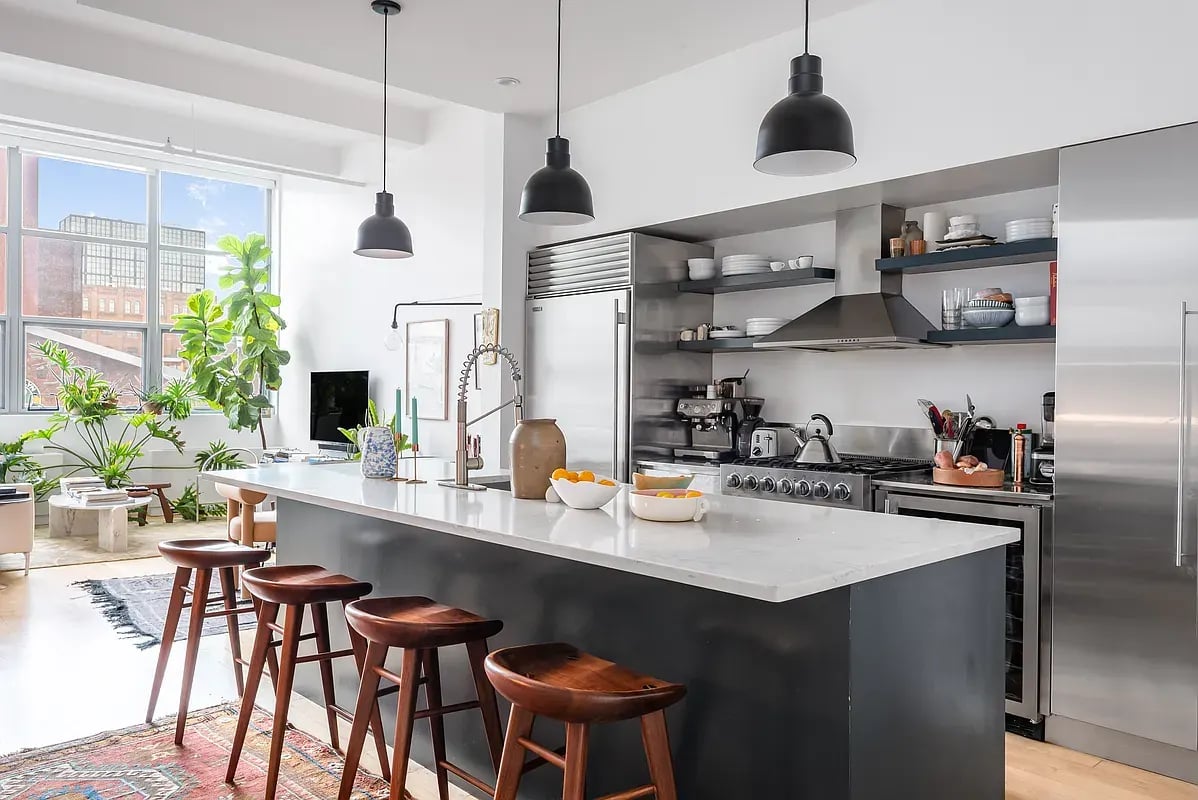 55 Berry Street Unit: 2B