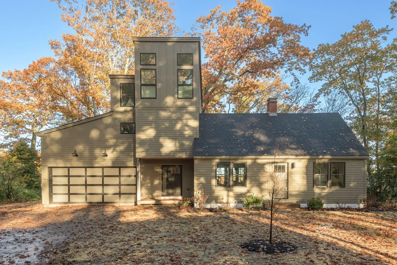 New Listing! 7 Avon Road, Cape Elizabeth, Maine – $1,245,000