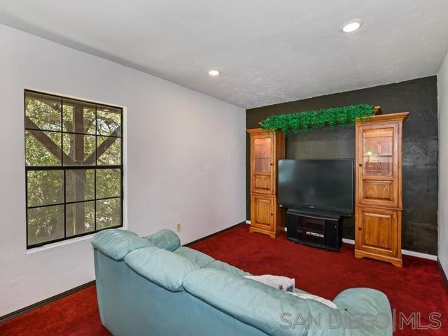 2142 WHISPERING PINES DR