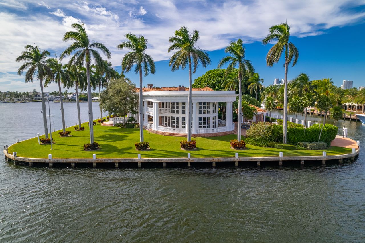 The White House’ of Fort Lauderdale, Florida, Has Sold for $24.5 Million