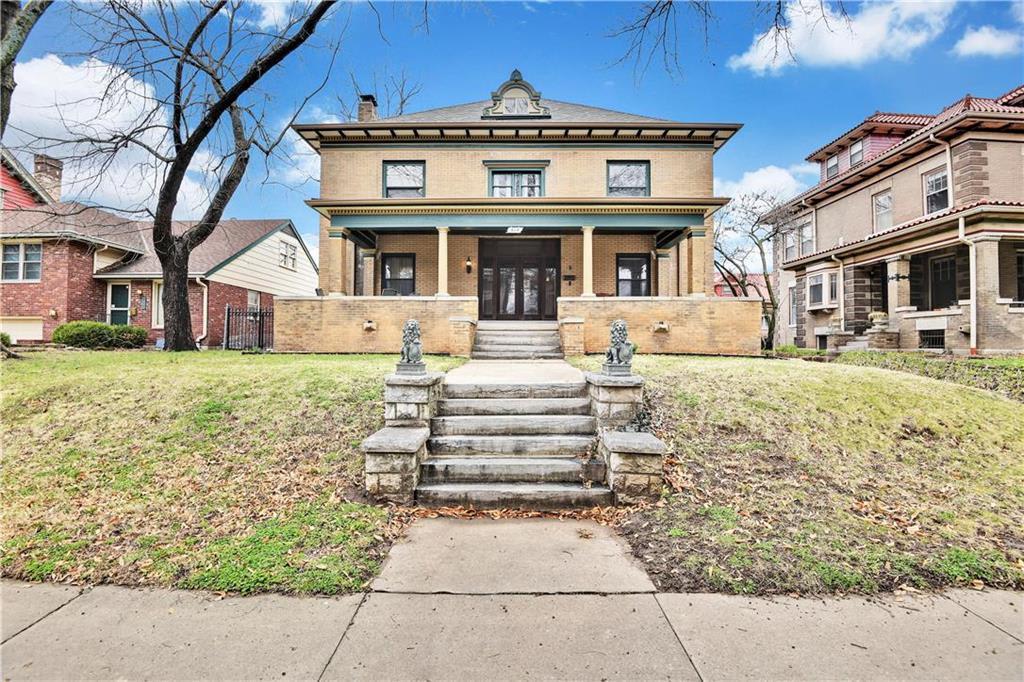 414 Gladstone Boulevard