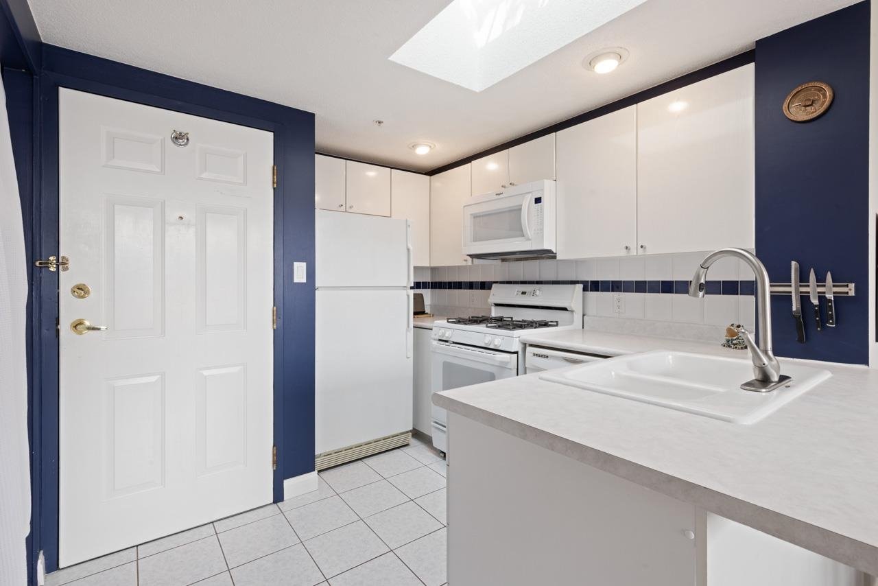 411-1630 W 1st Avenue, Vancouver