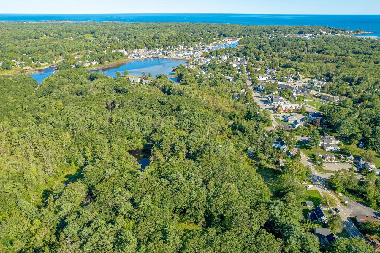 Land for Sale – 0 Bufflehead Cove Lane, Kennebunk, ME – $899,000