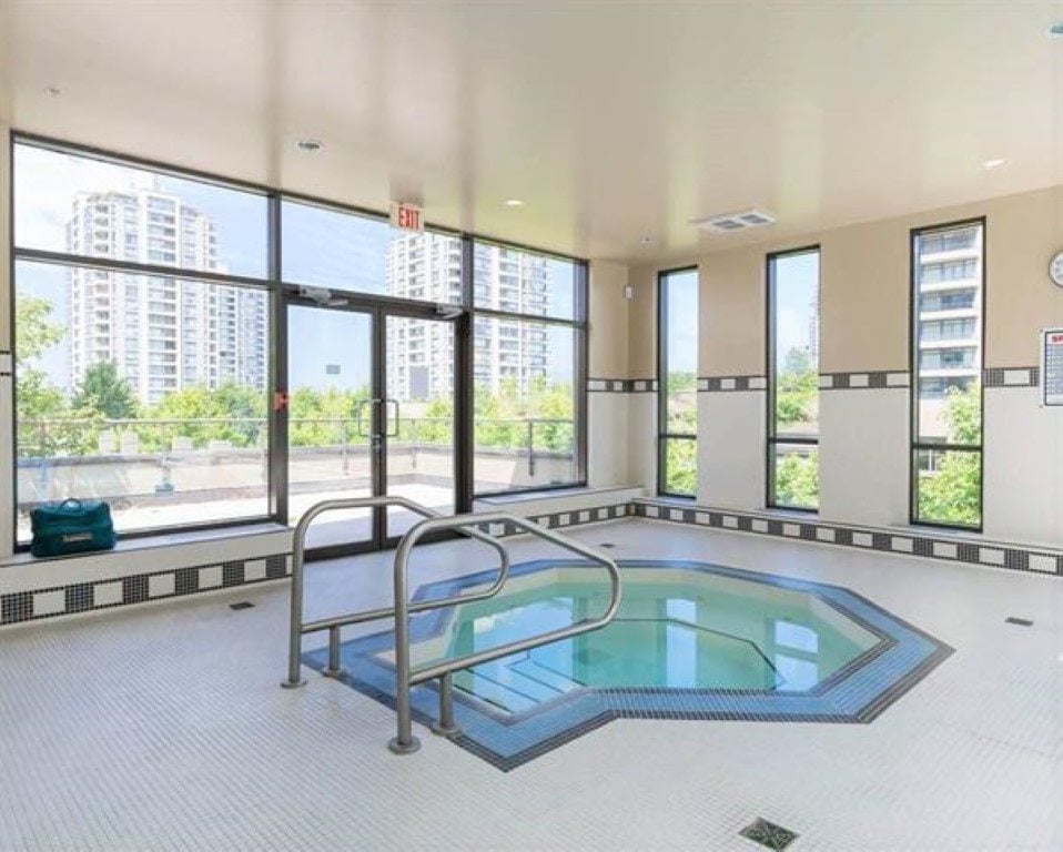 1703-2355 Madison Avenue, Burnaby