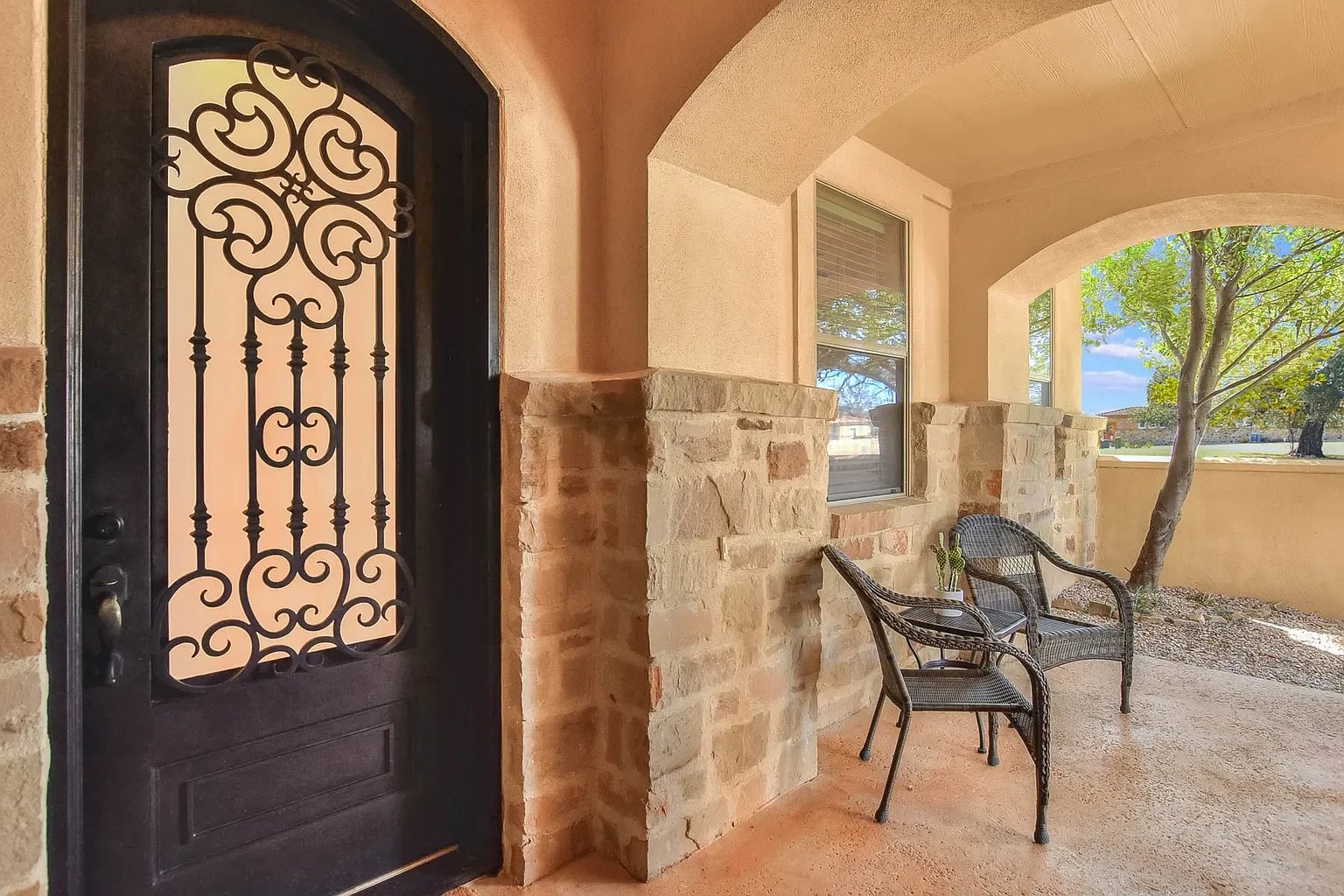 105 Maravilla Way