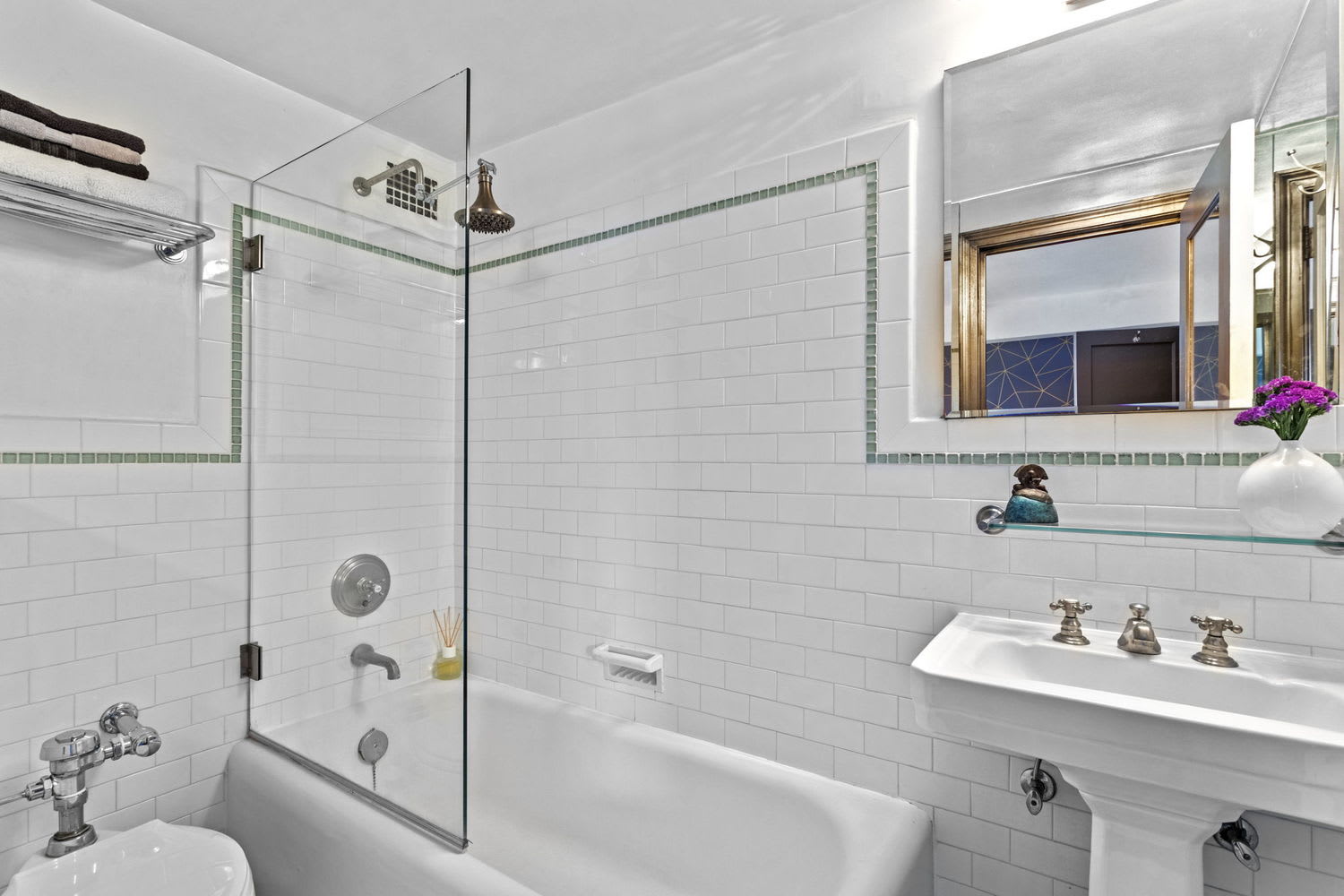 300 W 23rd St, #16E
