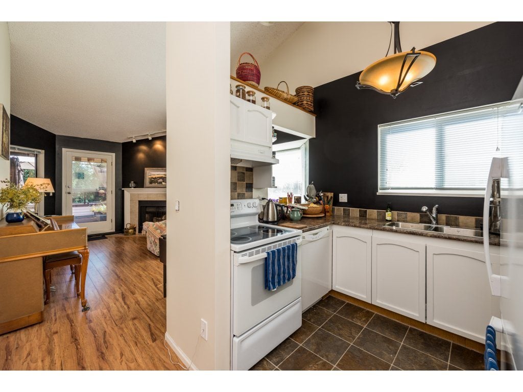 301-11726 225 St