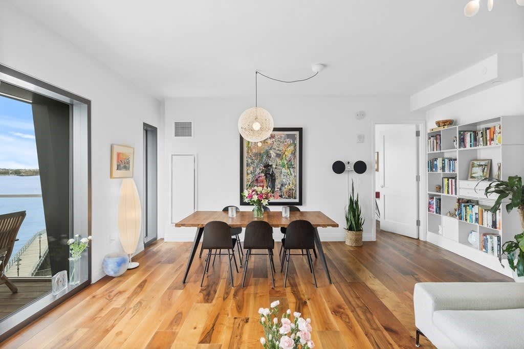 300 Pier 4 Blvd., Unit 5R
