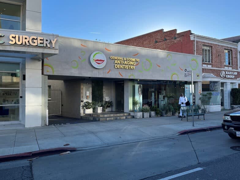 8660 Wilshire Blvd