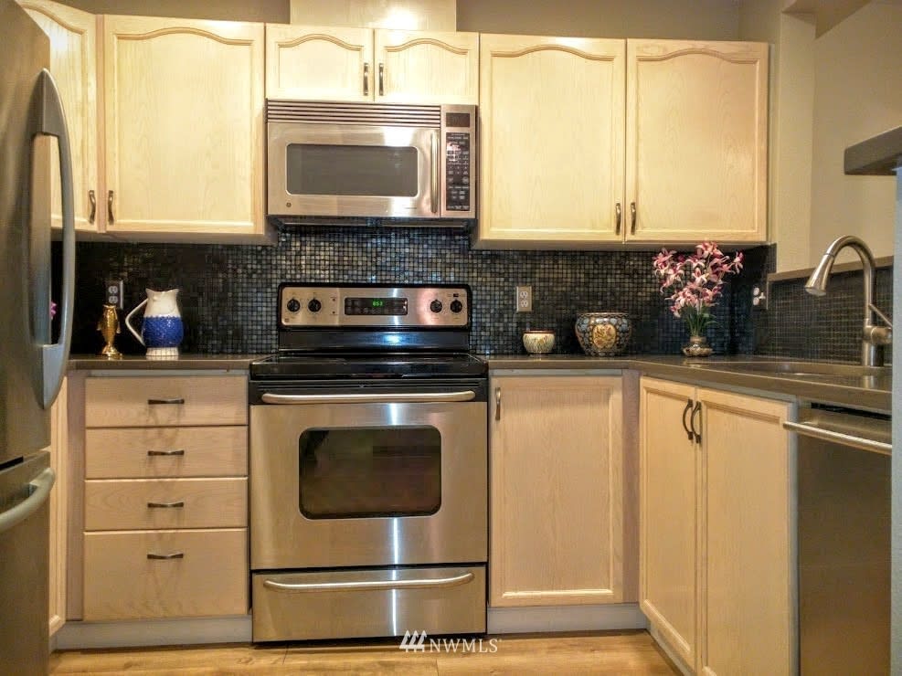 5000 NW Village Park Dr, APT A103