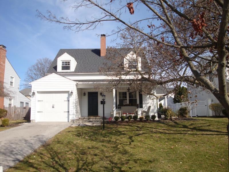 2734 Kent Road