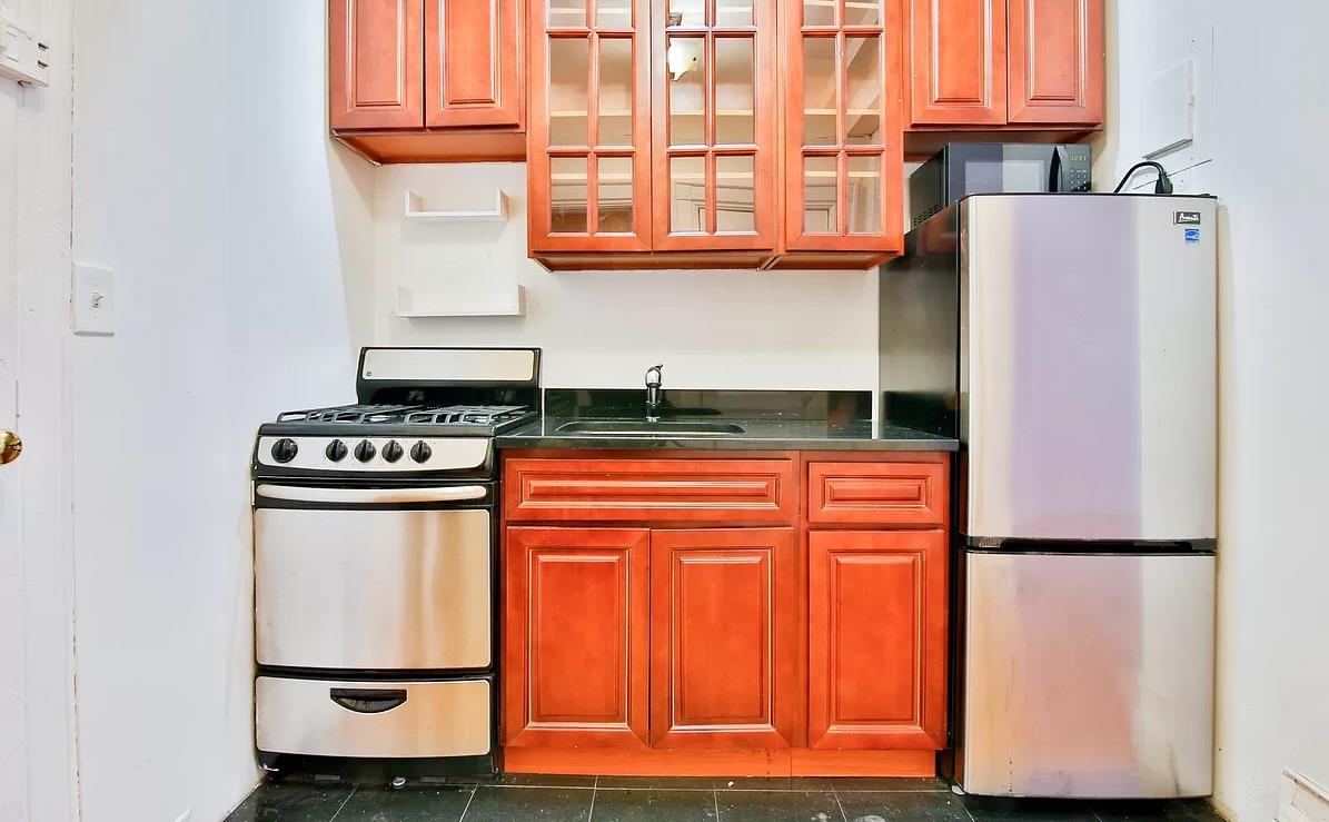 284 Fifth Avenue, Apt 7-A