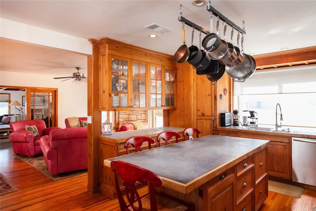 1375 Shannon Lane