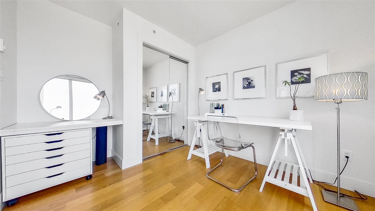 1705-565 Smithe Street, Vancouver