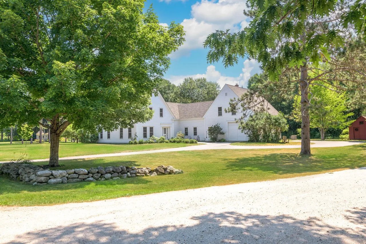 New Listing! 395 Bayview Street, Yarmouth, Maine – $895,000