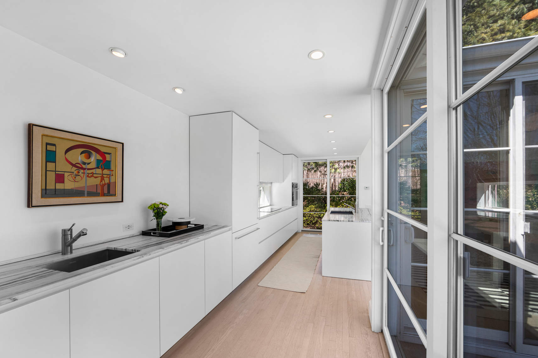 A Sleek, Updated Modern in the Heart of Hamptons Horse & Farm Country