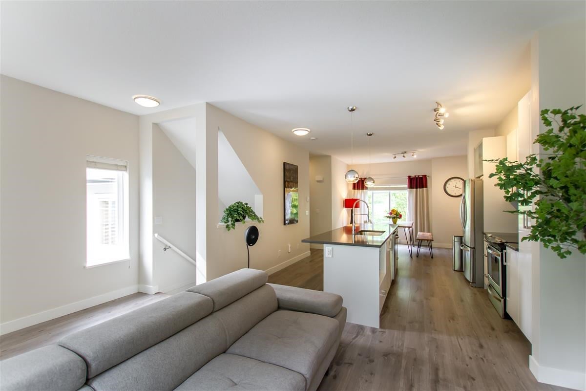 14-1219 Burke Mountain St