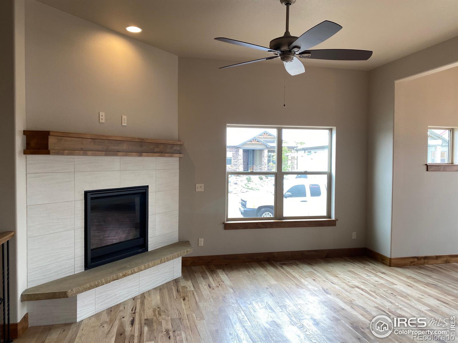 3689 Saguaro Dr