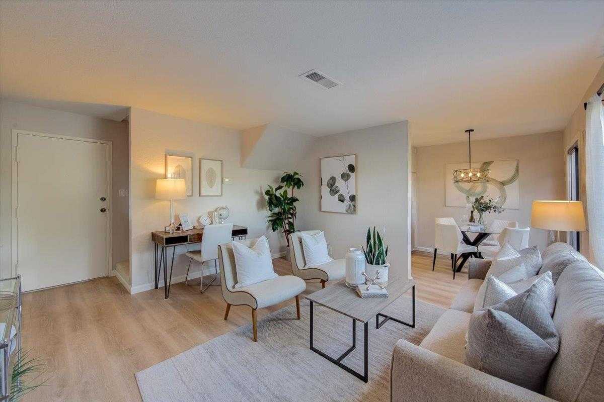 3369 La Selva ST G