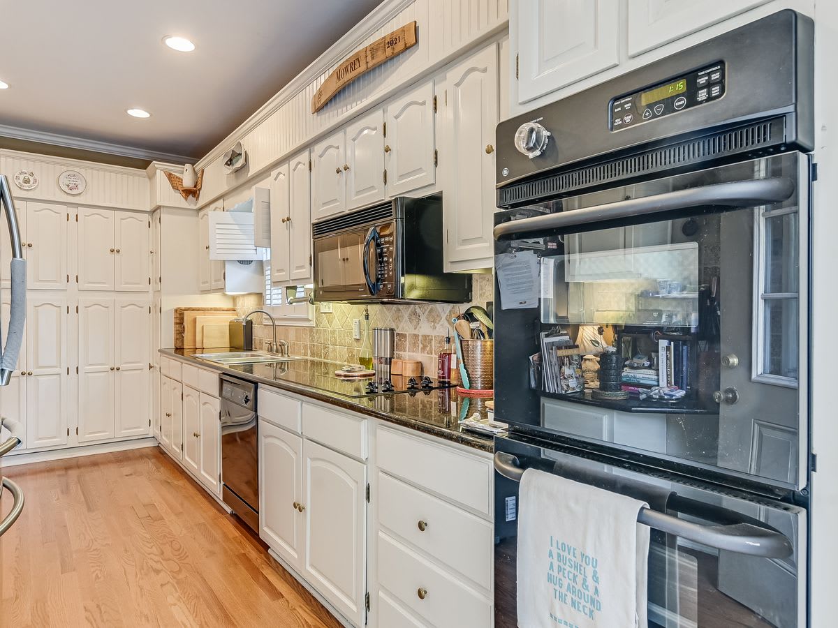421 Ogden Ln - Alamo Heights