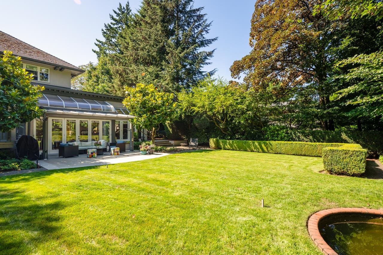 5560 Somerset Cres