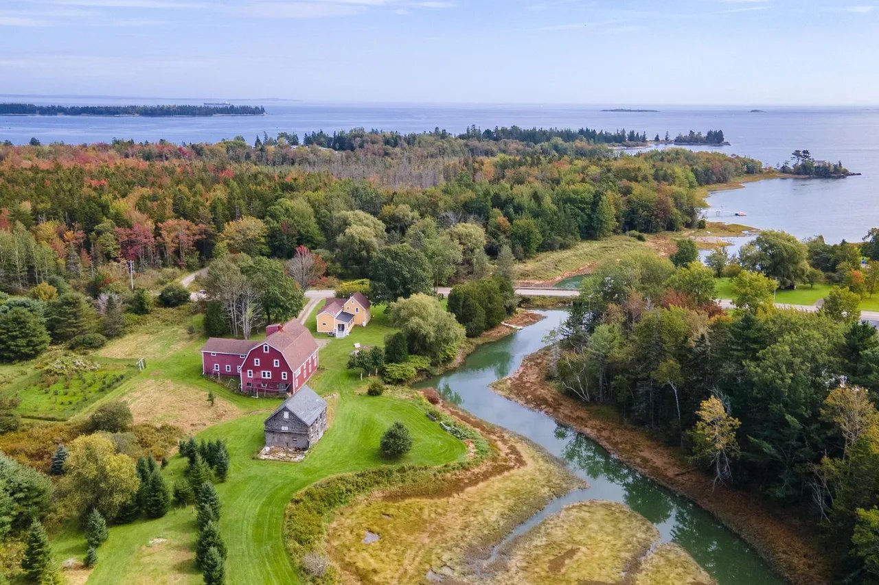 Home for Sale – 363 S Shore Drive, Owls Head, ME – $595,000