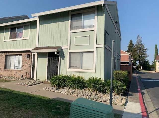 4135 Brookfield Drive