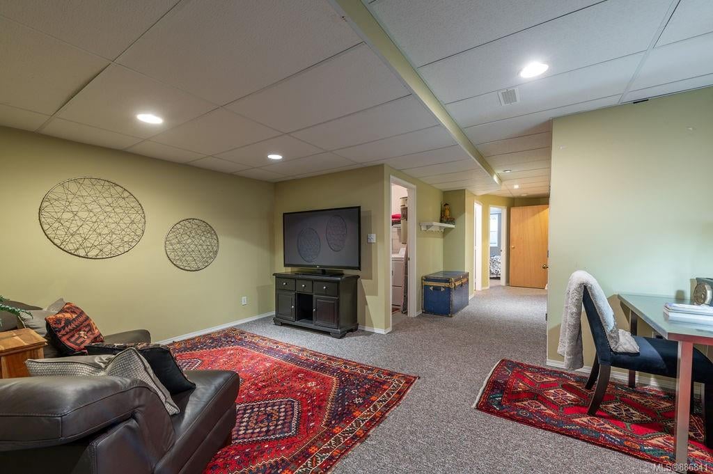 7-4540 W Saanich Rd