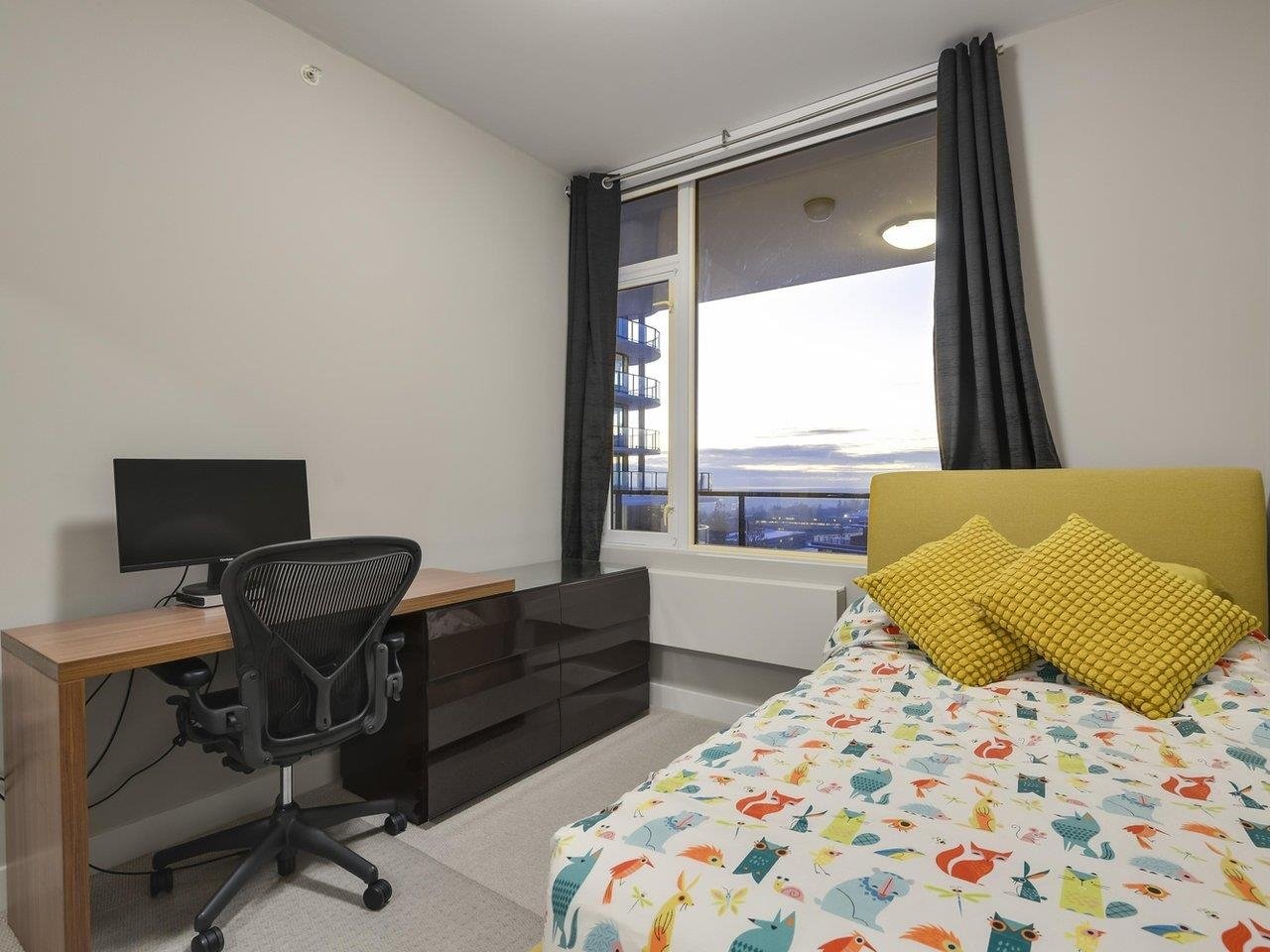 1402-8761 University Cres