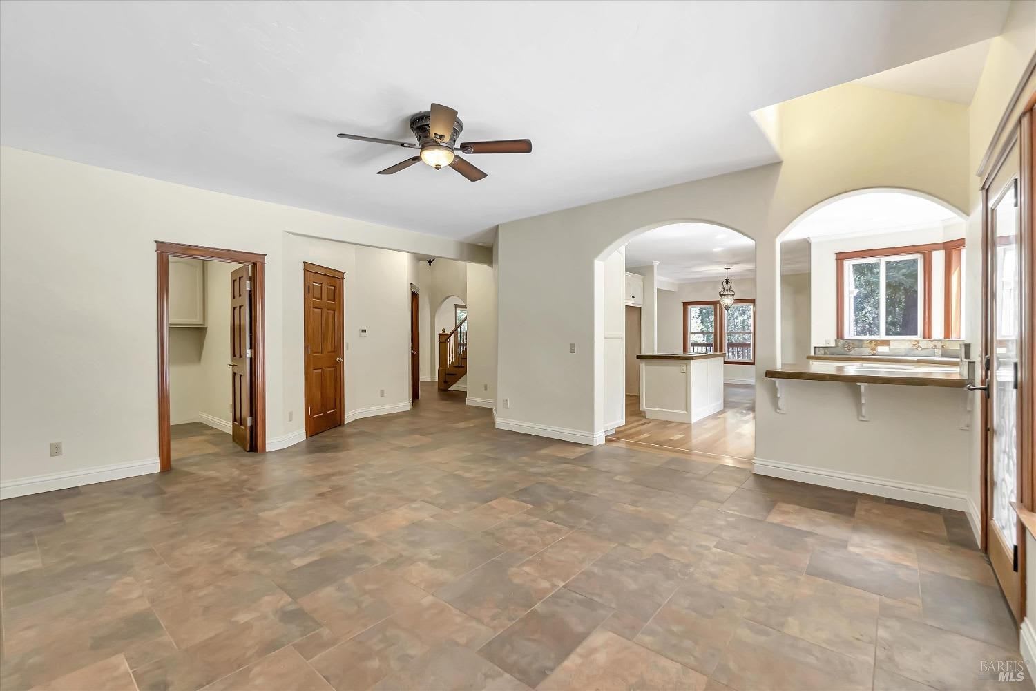 9271 Antler Hill Dr