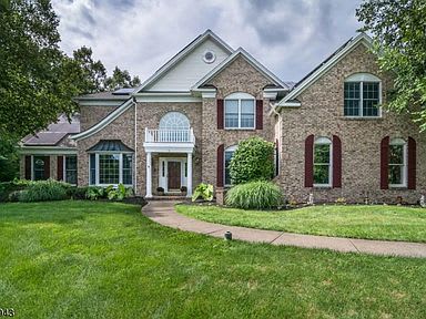 5 Vista Dr.