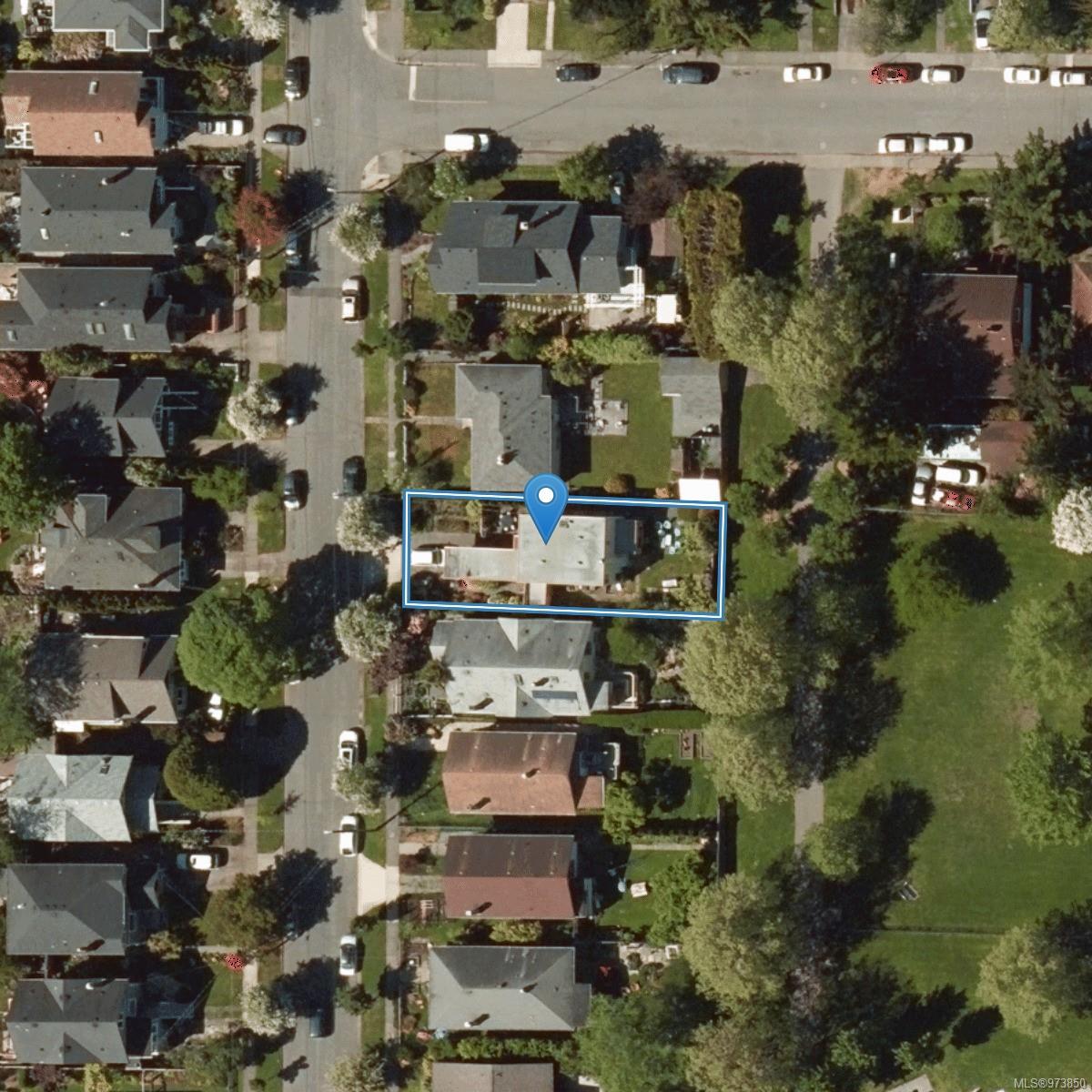 1747 Lee Ave