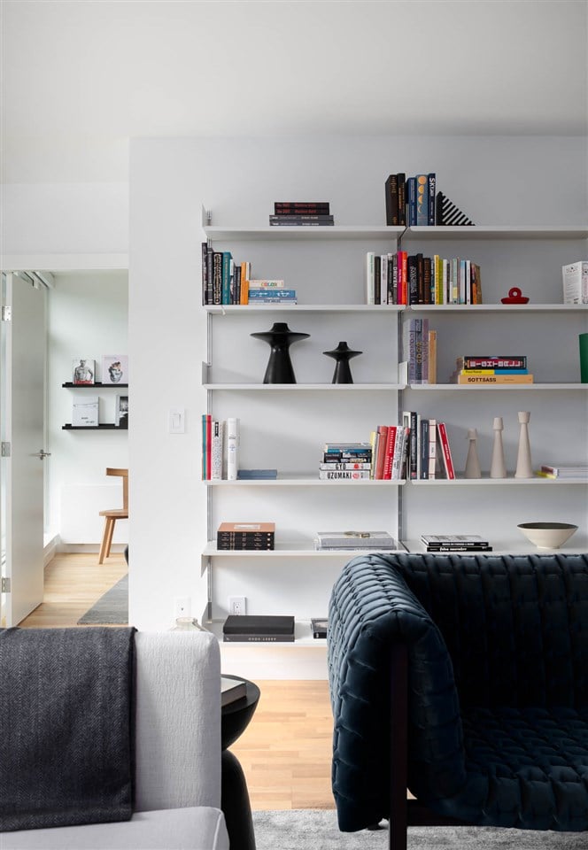 302-1555 W 8th Ave