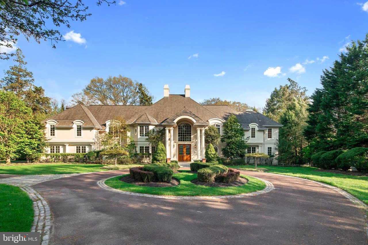 817 Muirfield Rd