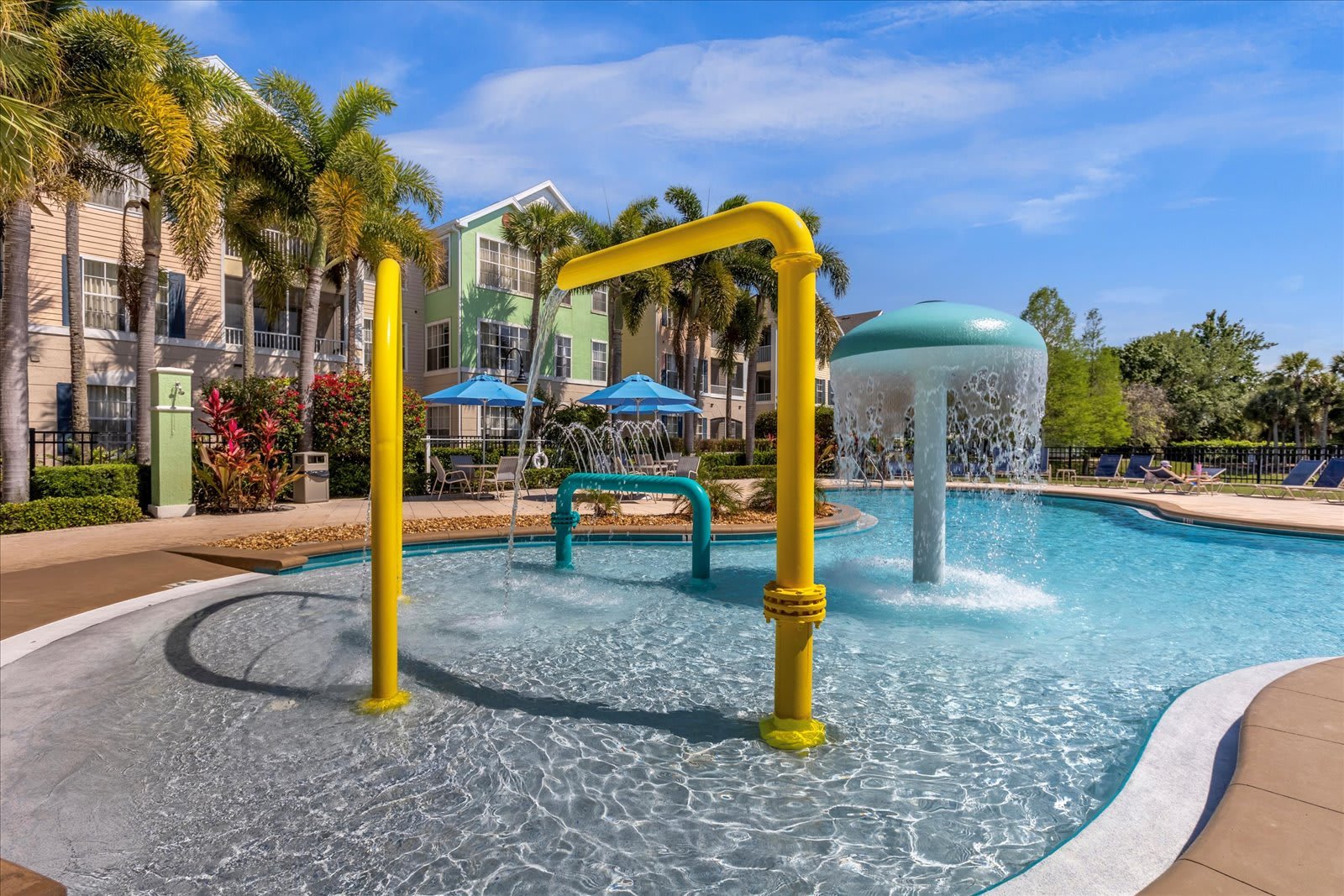5008 MANGROVE ALY #202