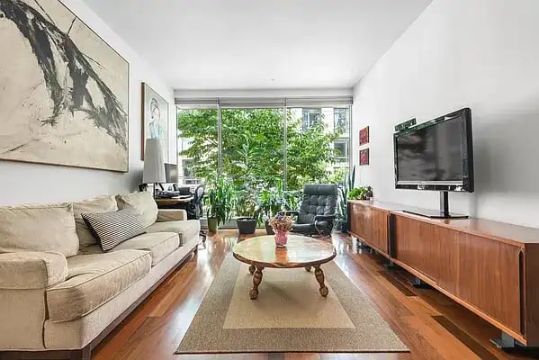 170 North 11th Street Unit: 2D