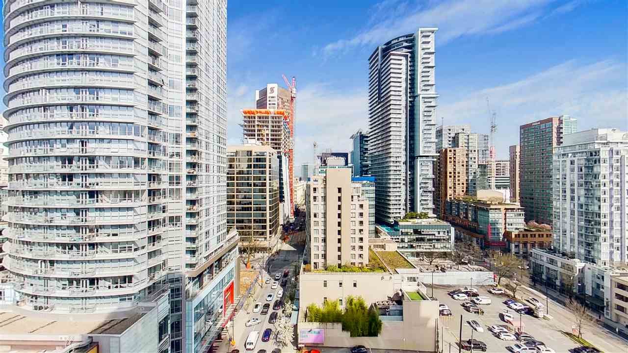 1705-565 Smithe Street, Vancouver