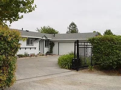 4457 Drury Ln
