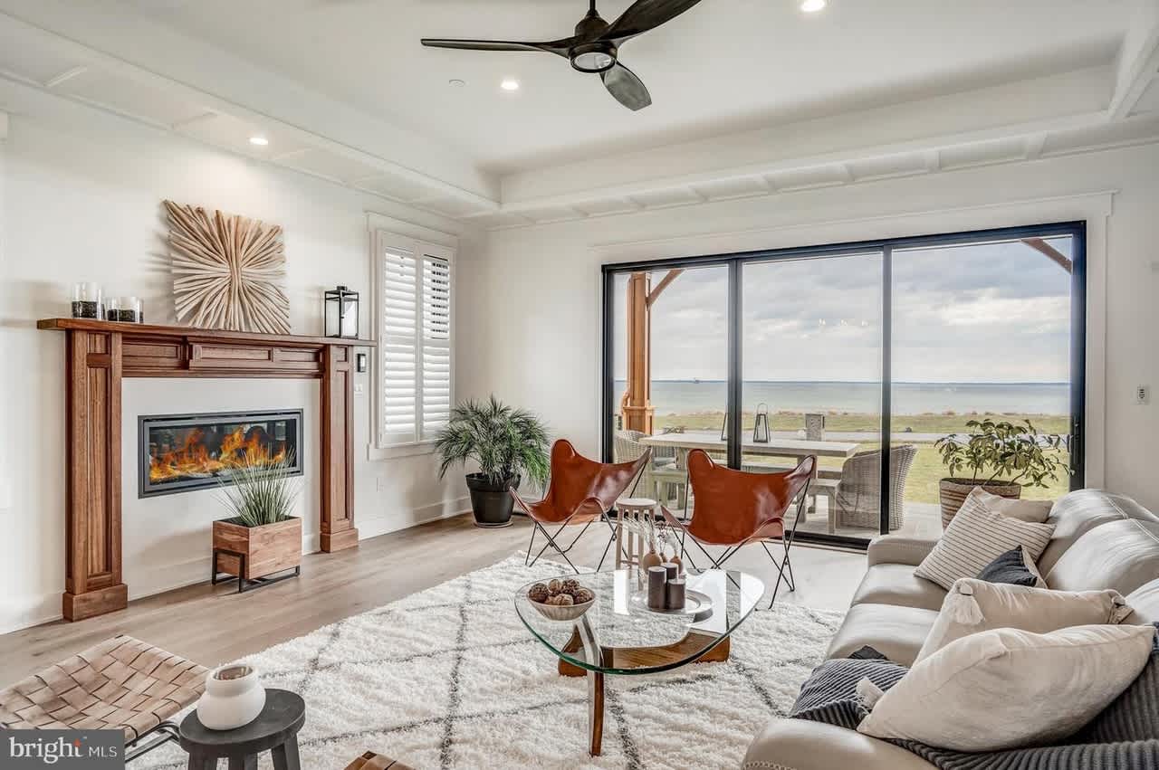 107 Bay Dr