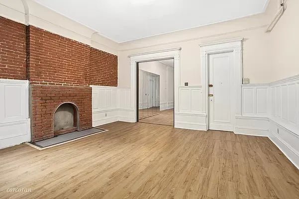 312 West 98th Street Unit: PARLOR