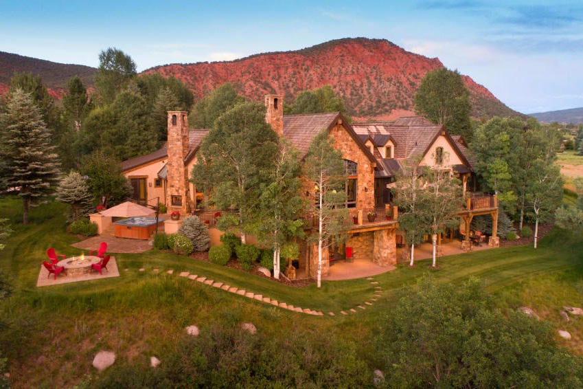 36 Whispering Water Cir