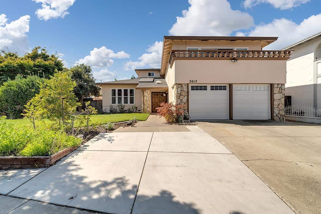 3013 Abelia Court •  San Jose  • 95121