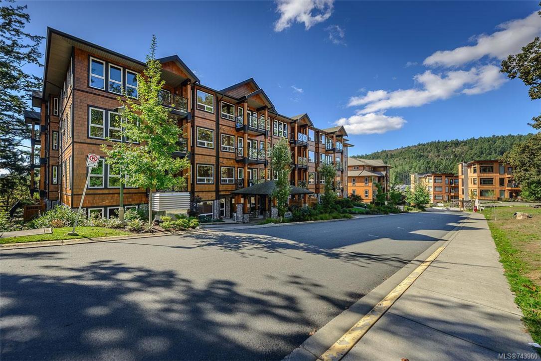 104-201 Nursery Hill Dr, View Royal