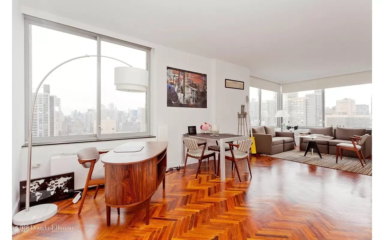 360 East 88th Street Unit: 24A