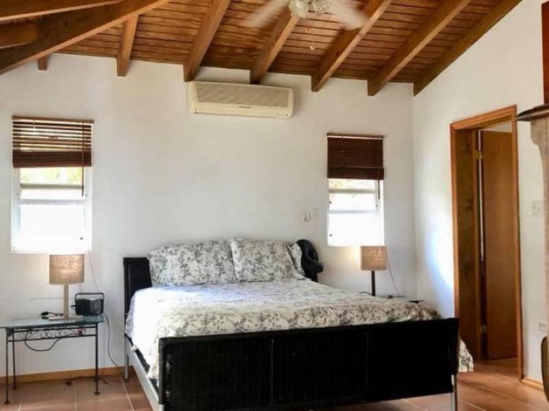 587 Lambert Beach Villa 3 Bed